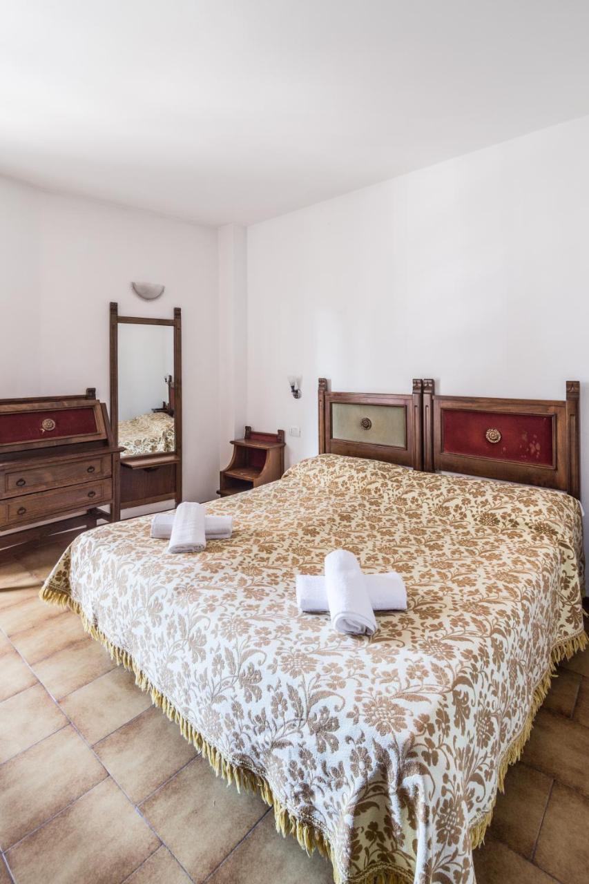 Hostel Il Pirata Каварено Номер фото